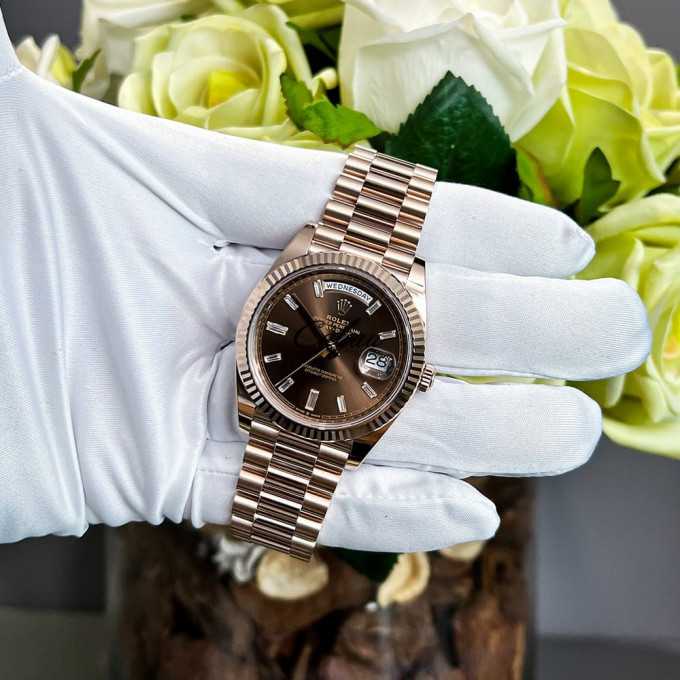 Rolex Day-Date 40 Everose Gold Chocolate Baguette Dial