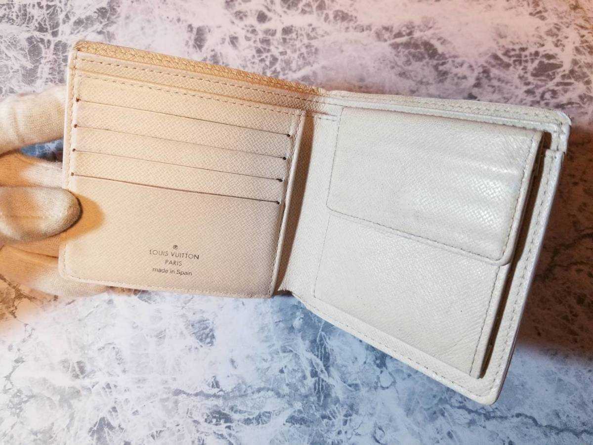 Lv Men Wallet With White Check Design