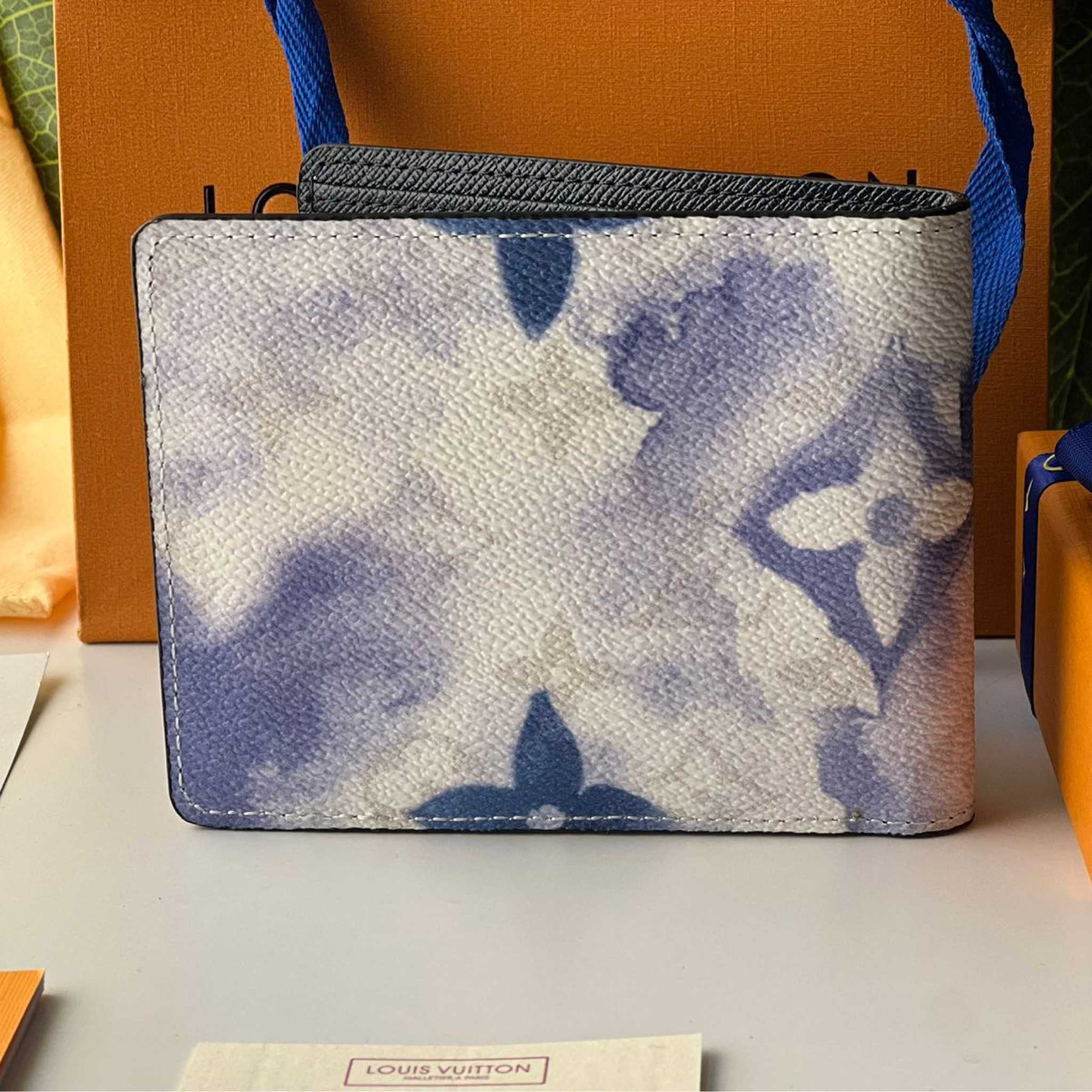 L&V Multiple Wallet Monogram Watercolor Mulitcolor