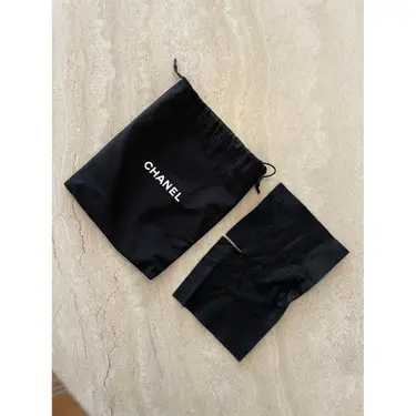 Ch@nel
Timeless/Classique Jamais
porté Noir