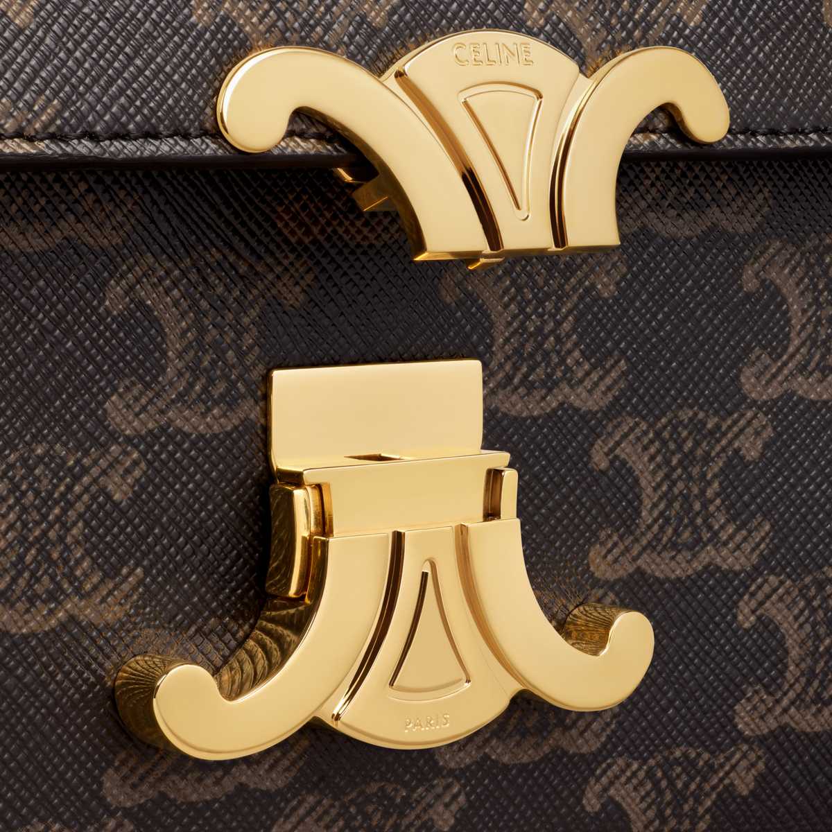CÊLINË MEDIUM LOLA BAG in Triomphe Canvas and Calfskin
