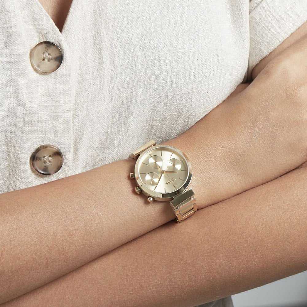 Hûgô Bôss Flawless Gold Dial Gold Steel Strap Watch pour femme -