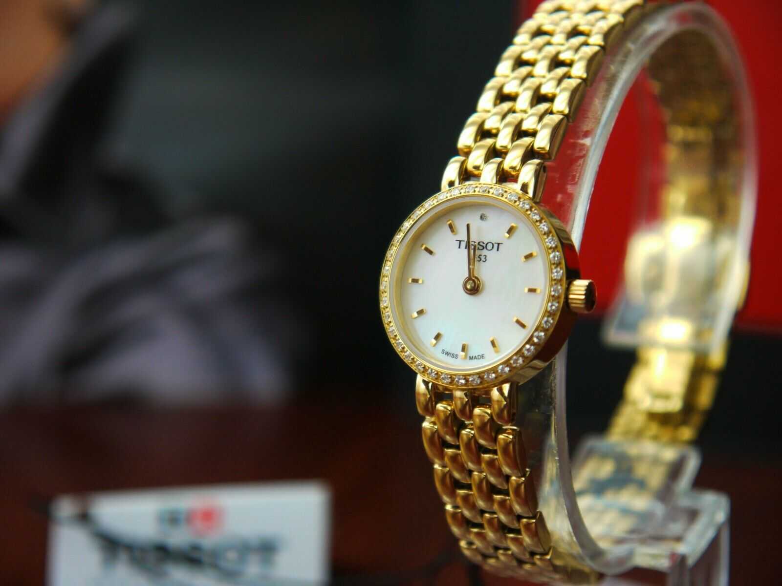 TÏSSÔT Lovely LADY 38-DIAMONDS Watch