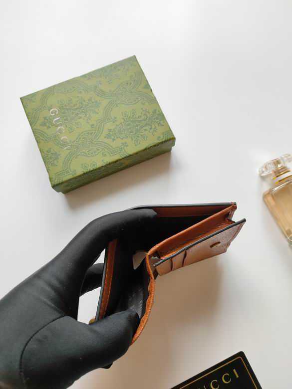 GG Diana Card Case Wallet in Brown