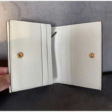 GG
Portefeuille en toile