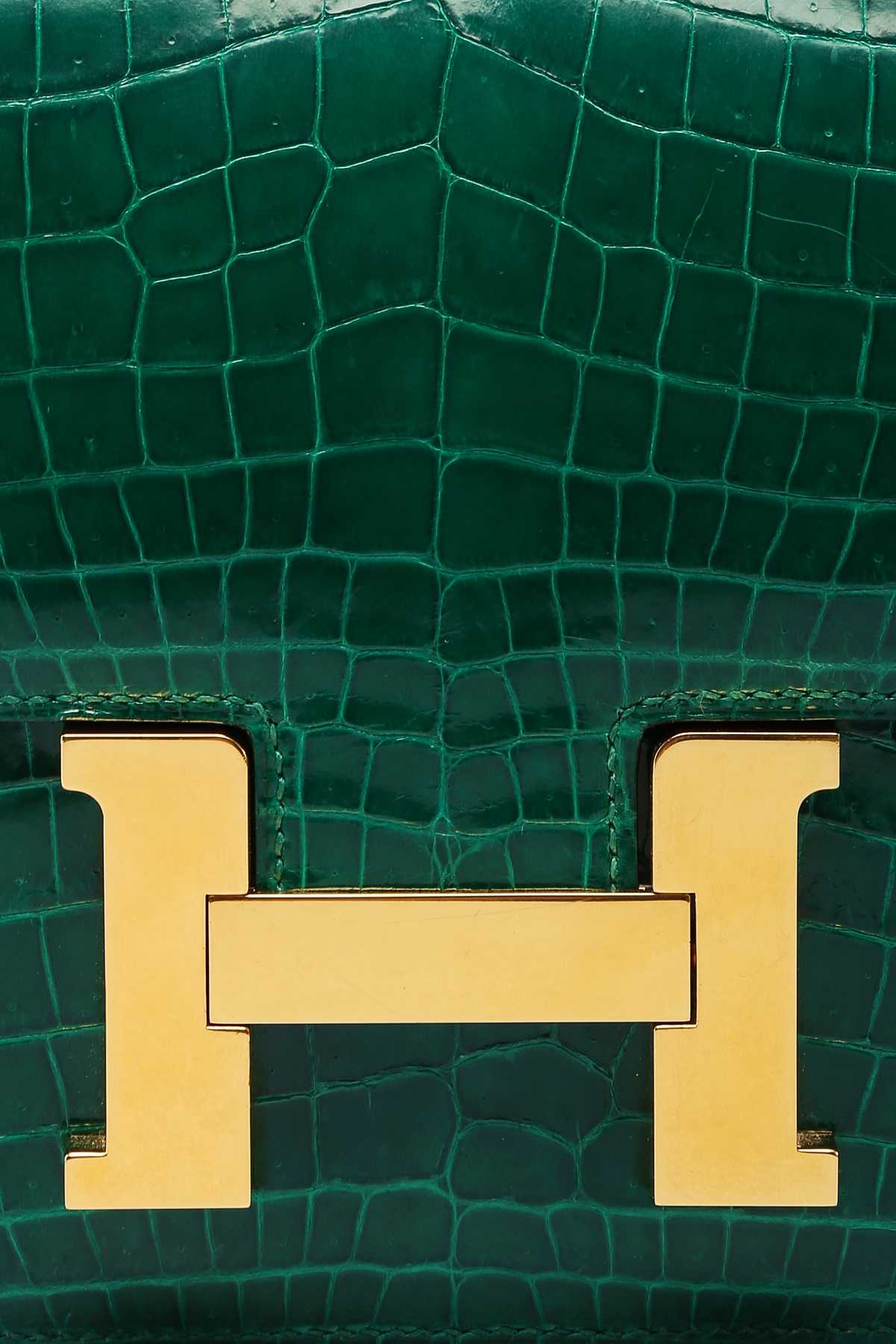 HRMS
Constance 24
Vert Emeraude with Gold Hardware