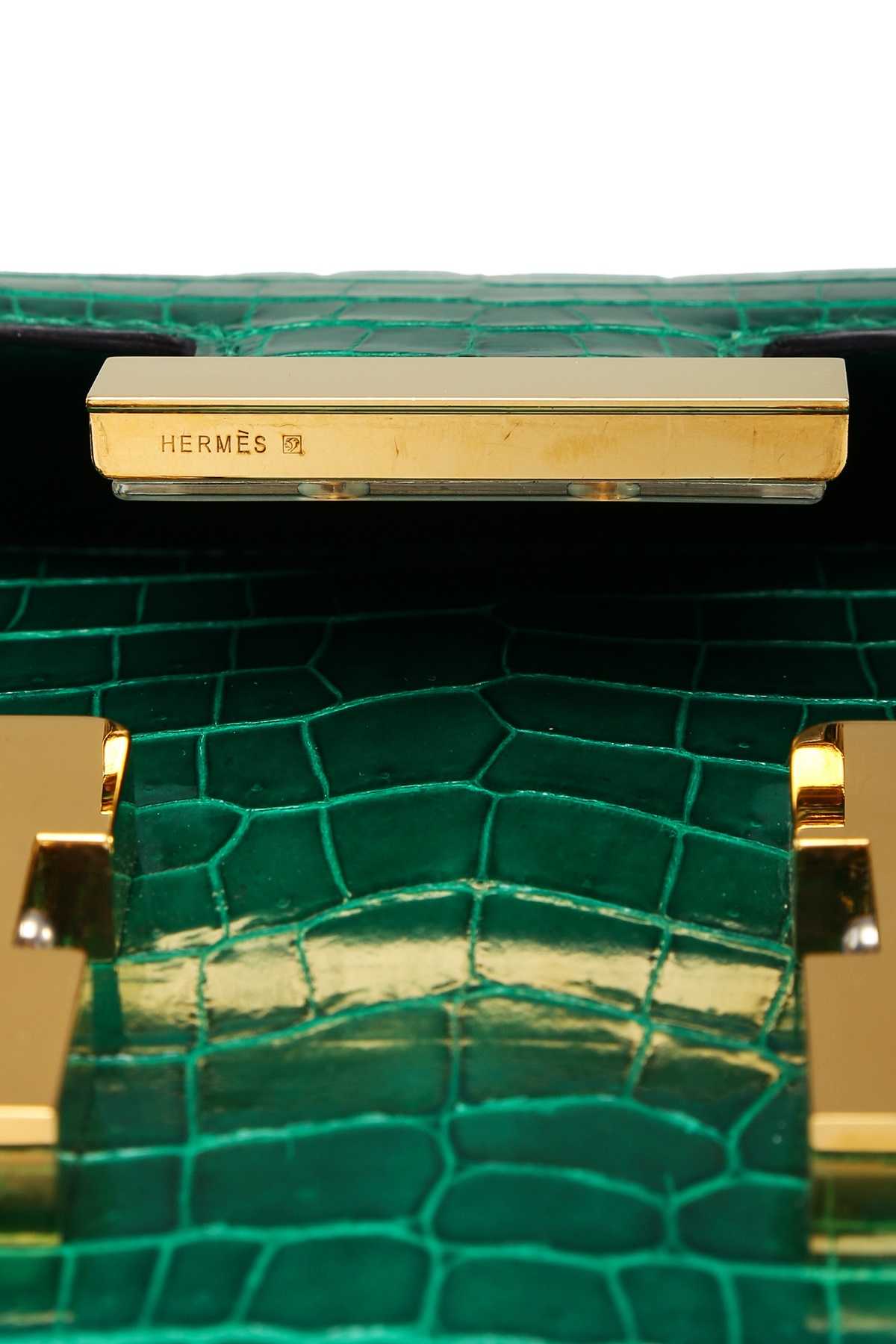 HRMS
Constance 24
Vert Emeraude with Gold Hardware