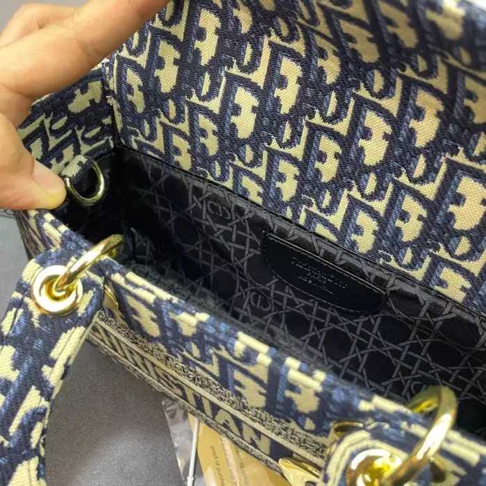 CHRISTI@N DIÔR Sac Book Tote East-West à bandoulière