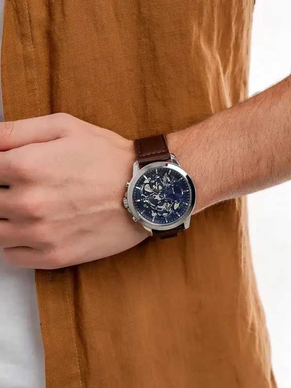 Montre Tommÿ hilfiger Pour Homme, 1710476