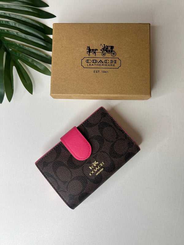 Co@ch Medium Corner Zip Wallet In Signature Canvas