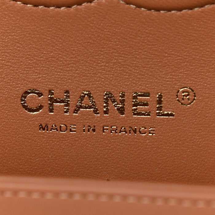 CH@NEL
Lambskin Quilted Medium Double Flap Brown