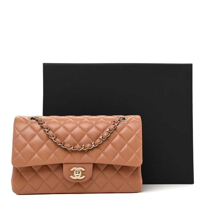CH@NEL
Lambskin Quilted Medium Double Flap Brown