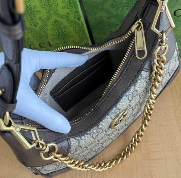 GG Marmont Crossbody Bag