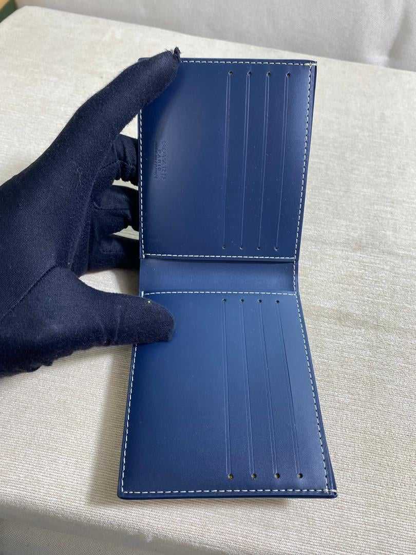 Gôyard
Portefeuille Victoire
Bleu