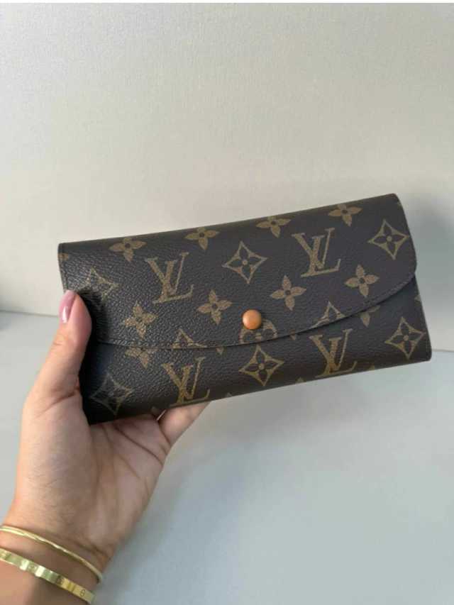LV Sarah Marrom