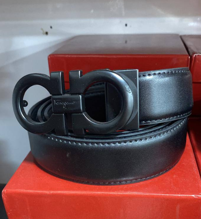 FERRAGAMÔ
Ceinture réversible Gancini