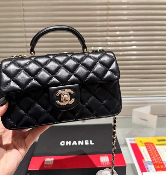 Ch@nel
Timeless Classique Top Handle Sac à main, Noir