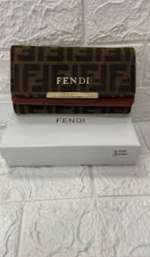 Fêndï Portefeuille, Marron