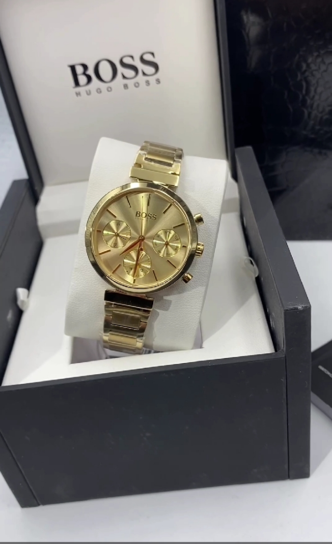 Hûgô Bôss Flawless Gold Dial Gold Steel Strap Watch pour femme -