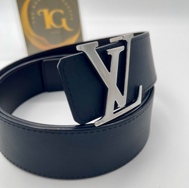 LV Initiales Leather Reversible Belt Black and Brown