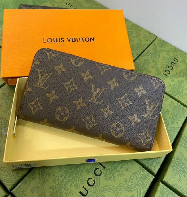 LV Portefeuille Zippy Monogram M41895 Marron