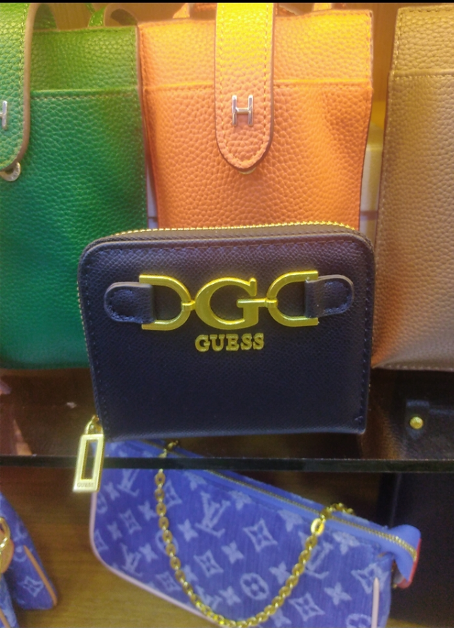 Gûess Portemonnaie Wallet schwarz black