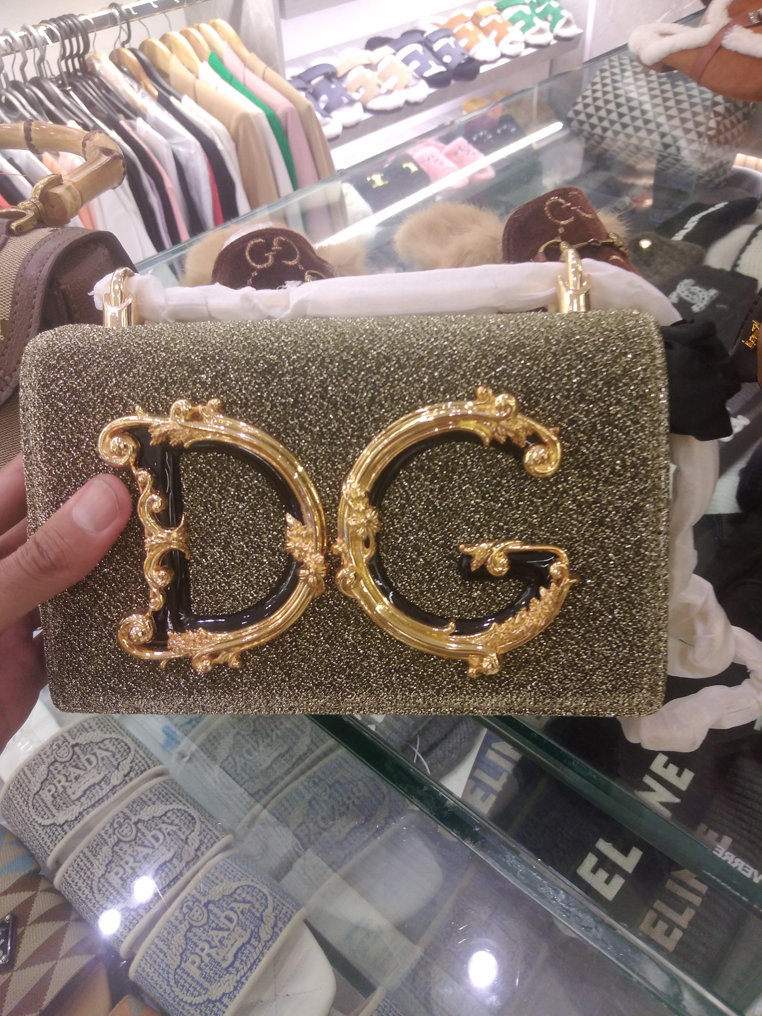 DG
Sac bandoulière en toile
Bon état
Multicolore, Toile