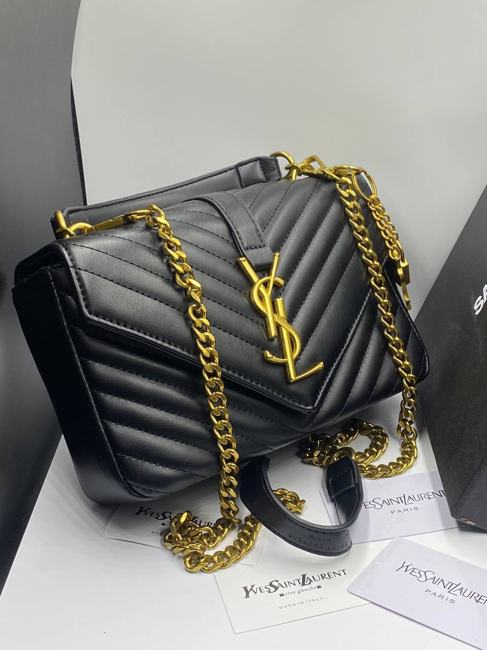 YSL Sac College Medium femme de coloris noir
