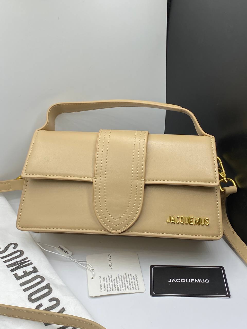 J@cquemus
Le Grand Bambino Sac à main
Beige