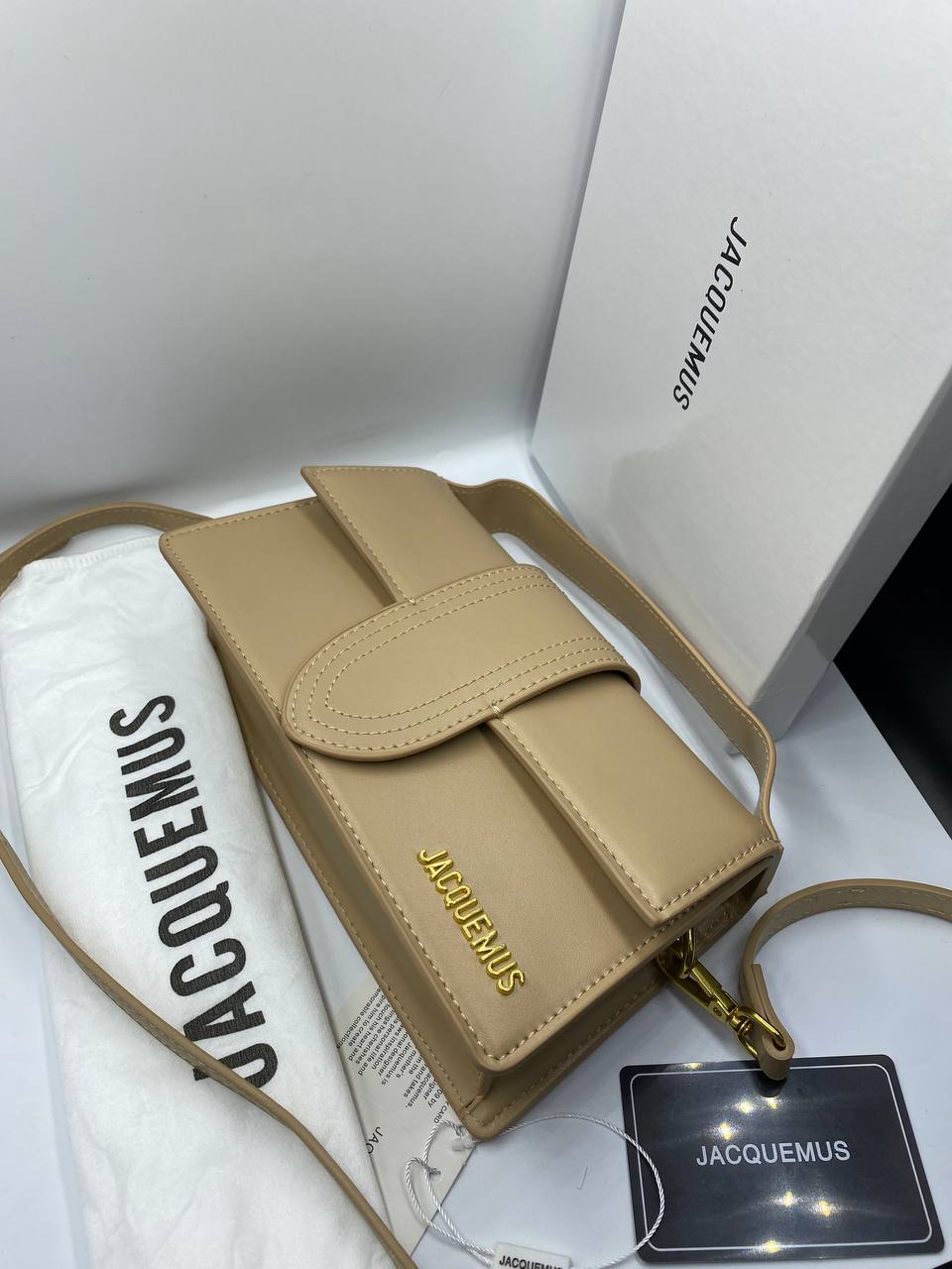 J@cquemus
Le Grand Bambino Sac à main
Beige