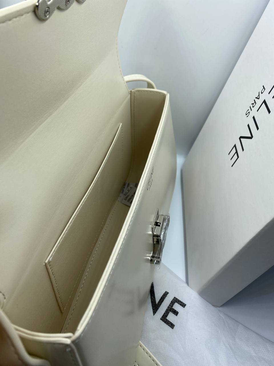 CÊLINË MEDIUM LOLA BAG BLANC