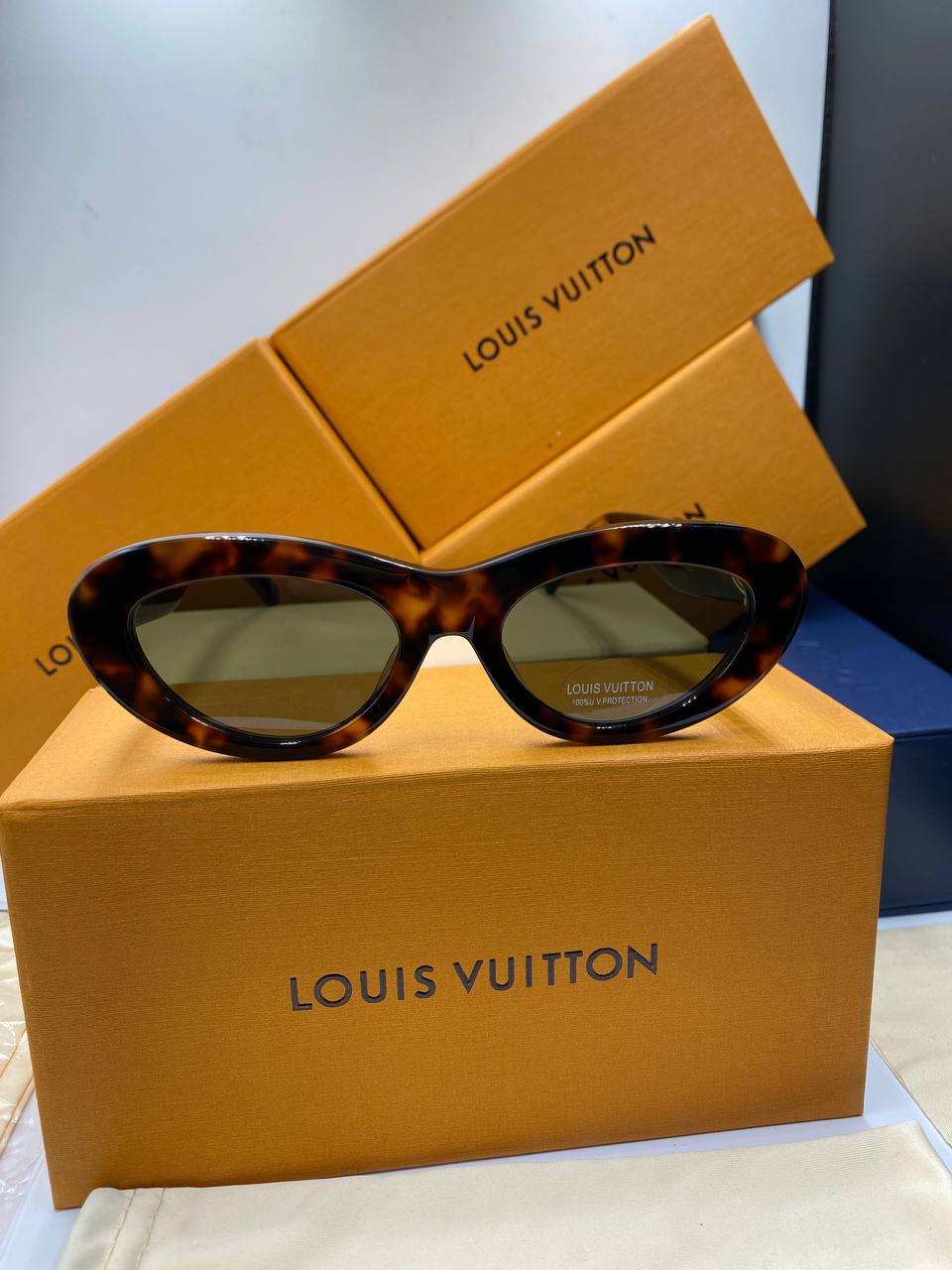 LV Lunettes
Multicolore, Plastique pour femmes