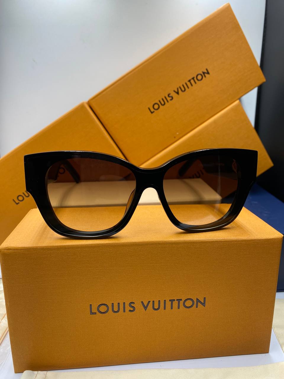 LV Lunettes de soleil masque LV Monogram pour femmes