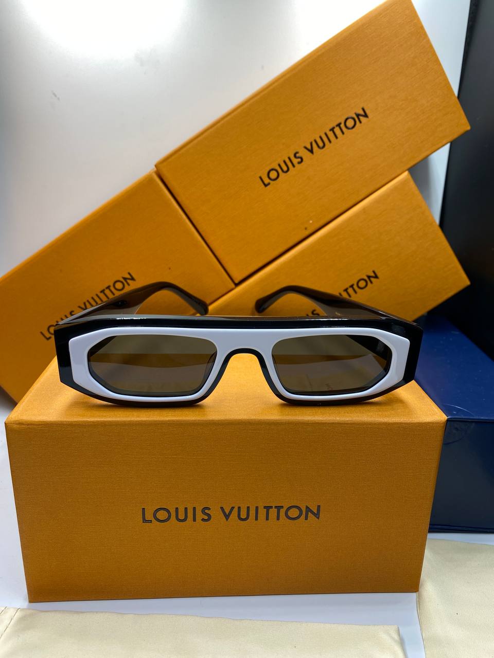 LV Lunettes de soleil pour femmes