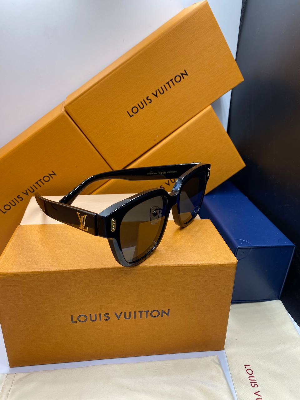 LV Lunettes de soleil carrées rondes LV Confidence pour femmes