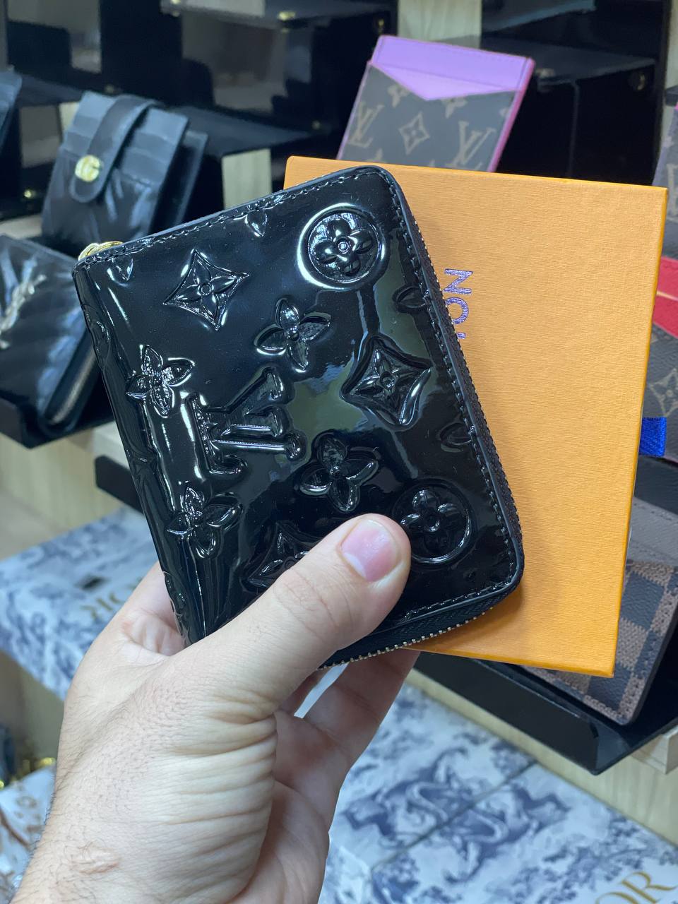 LV Verni Allamant Zippy Coin