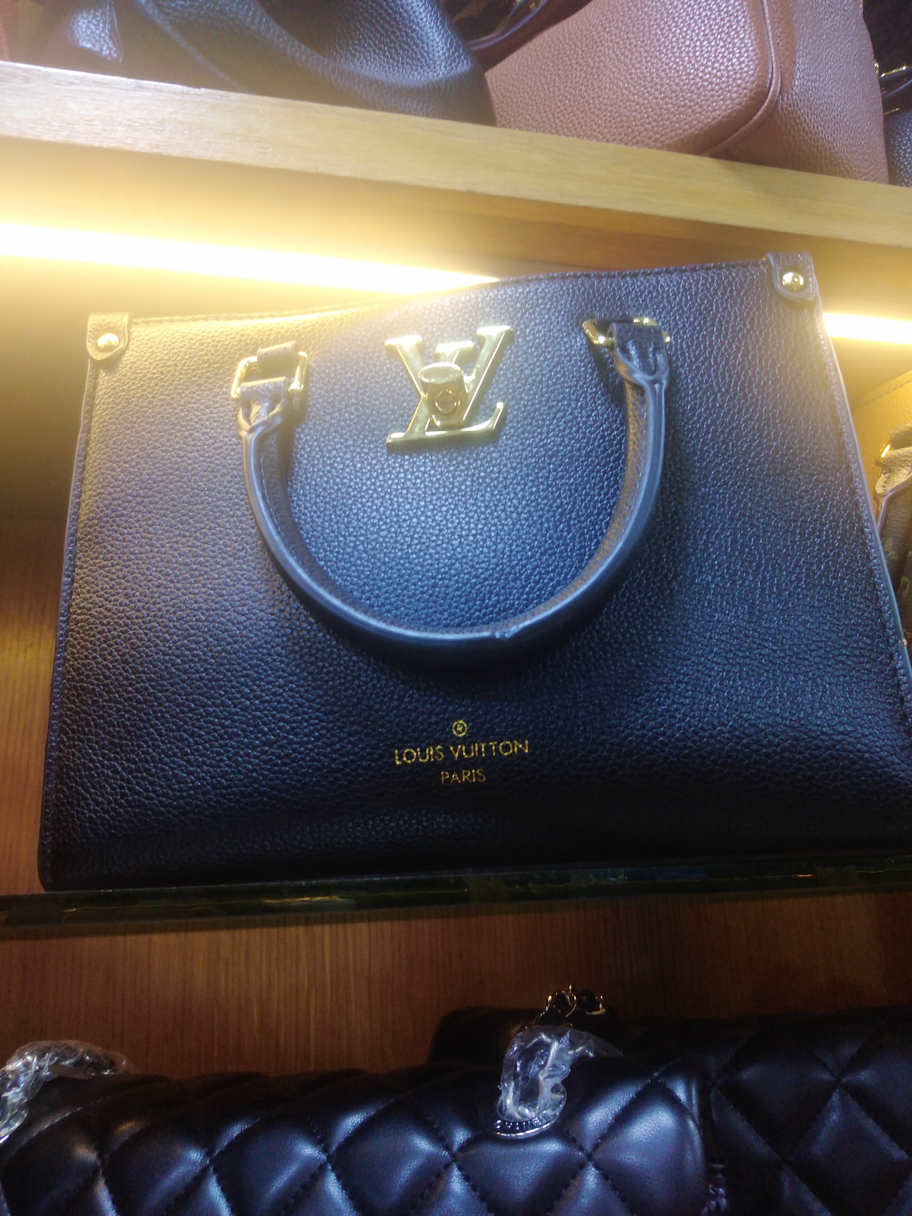 LV Sac Lock & Go