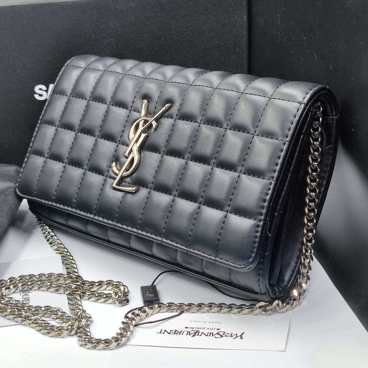 S@int Laurent
pochette Cassandre