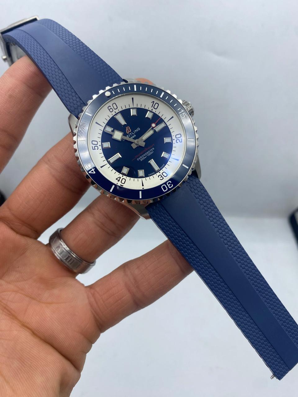 Superocean
Montre Breïtling Superocean Automatic 42