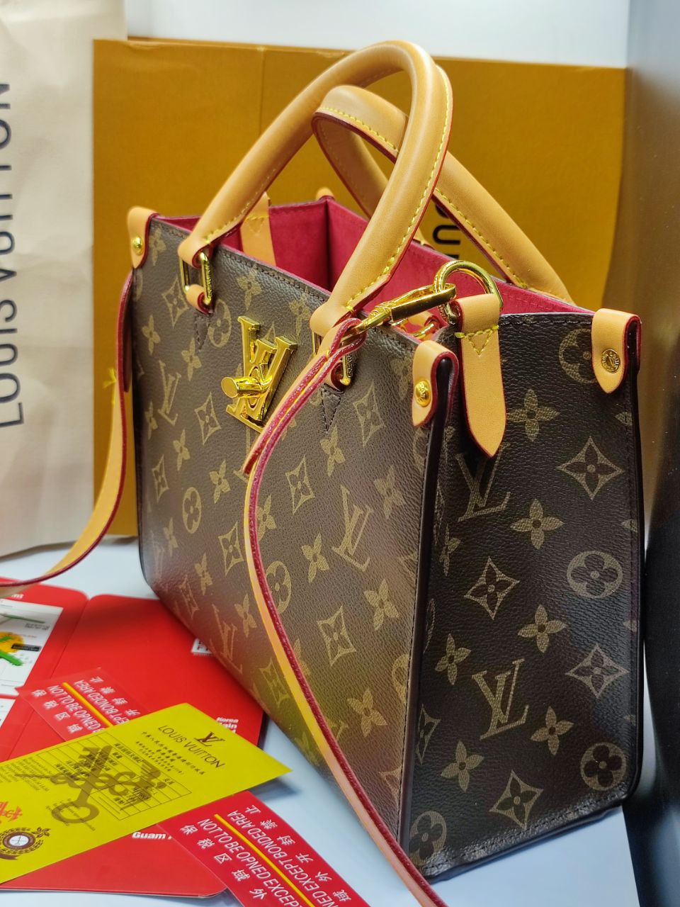 LV Sac Lock & Go