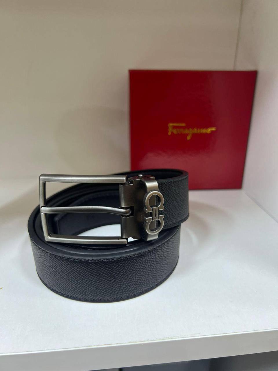 Ferragamô
ceinture à design réversible