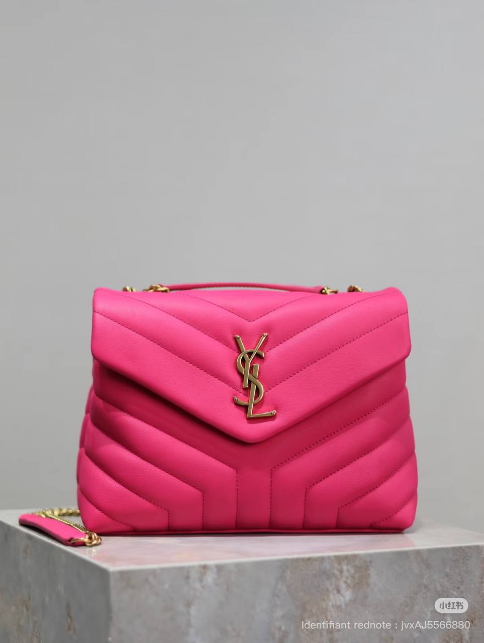 S@int L@urent
Small Supple Monogramme Loulou Chain Bag