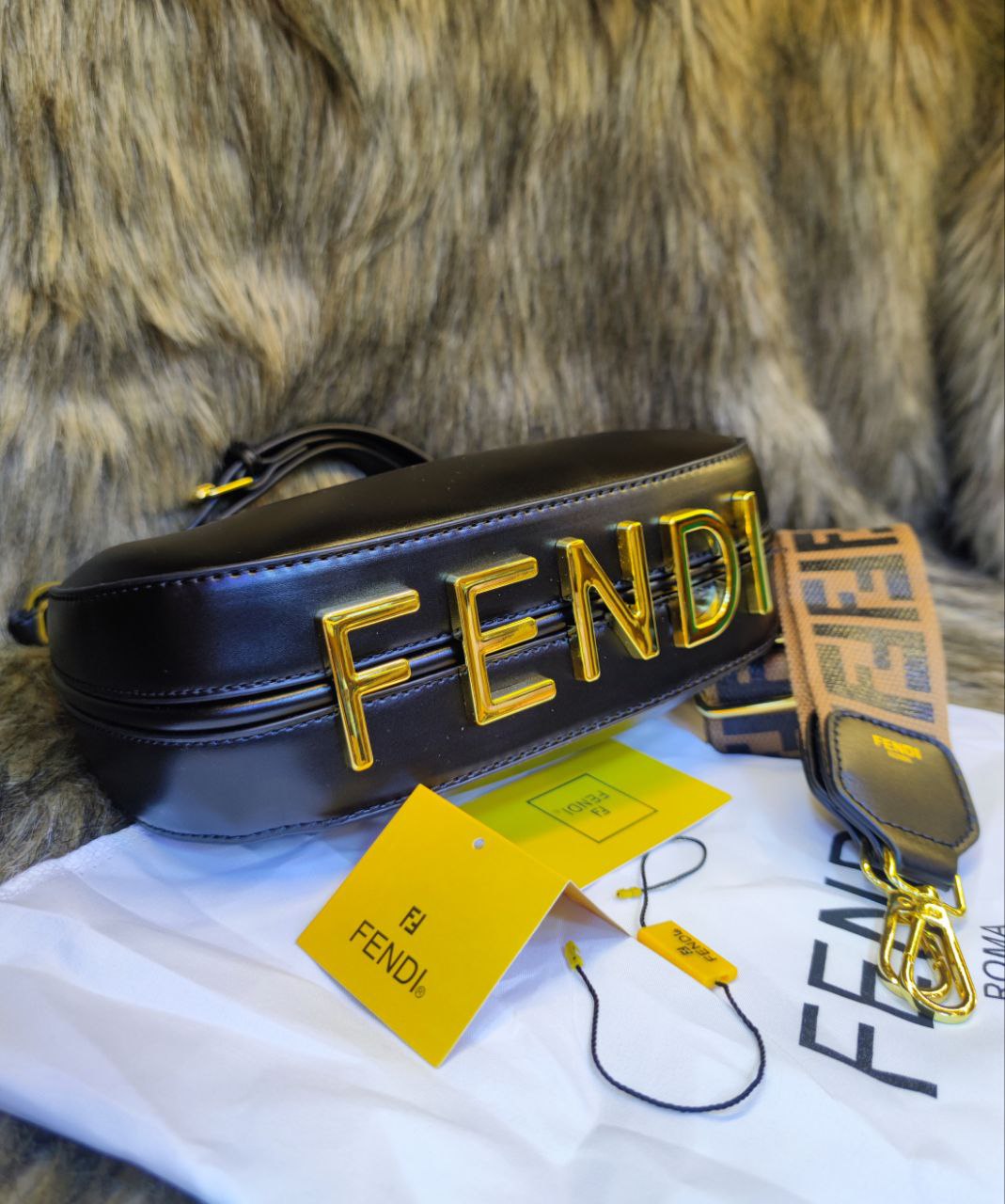 Fêndïgraphy Small
Sac noir