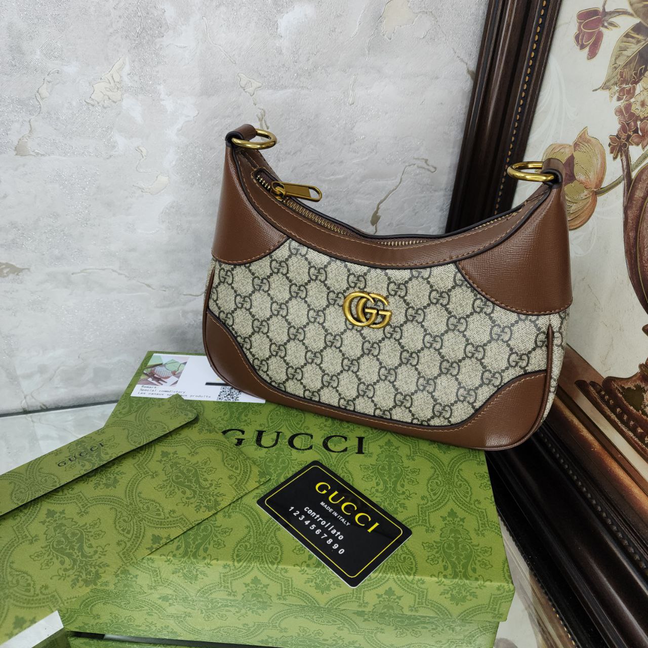 GG Marmont Crossbody Bag