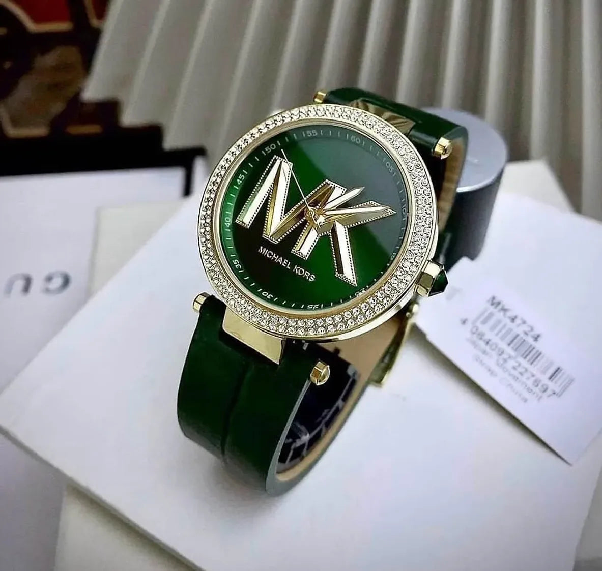 Michael Kors Parker MK4724 Dorée 39 mm, Cadran Vert Logo MK et Bracelet Cuir Vert