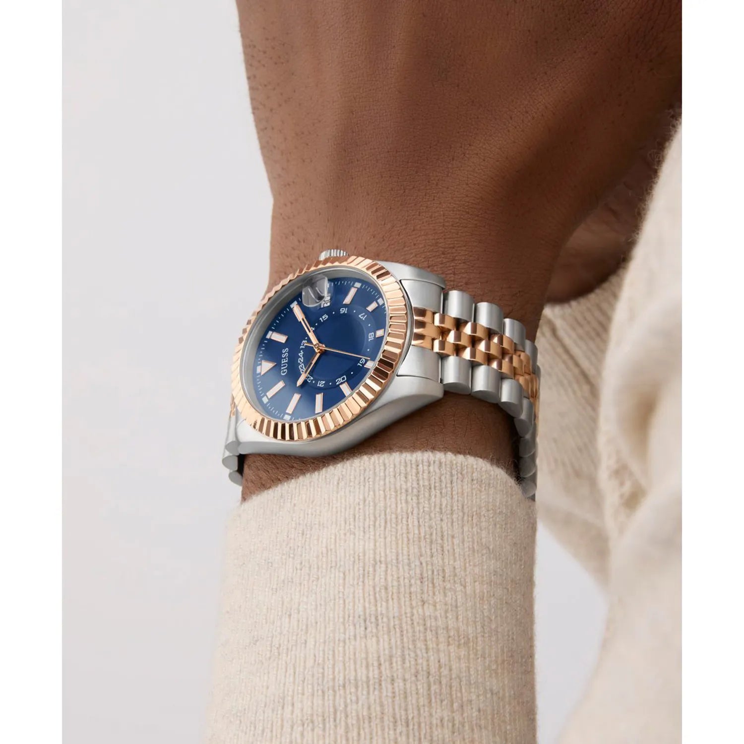 Montre homme GUESS Jaden. Montre en acier inoxydable argenté GW0977G5