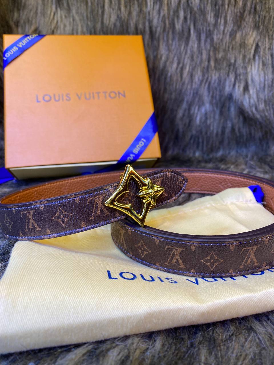 LV Flowergram 30mm Reversible Belt en cuir