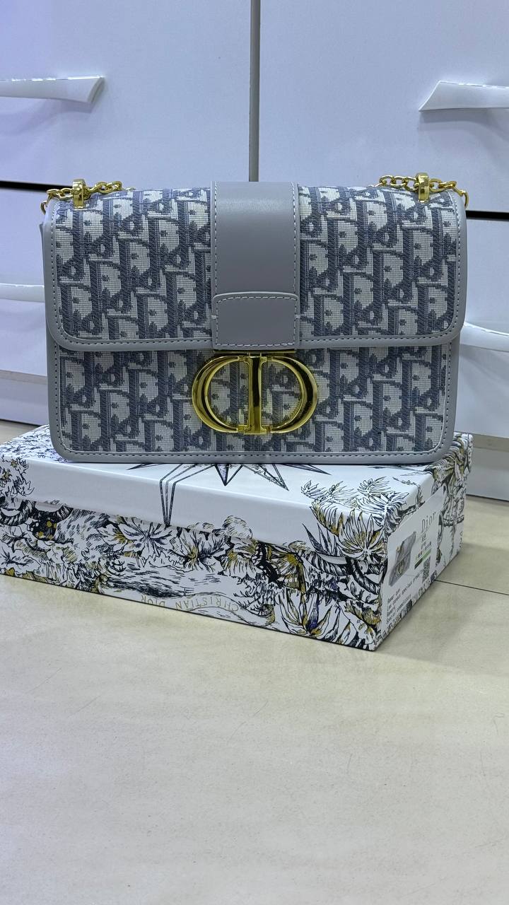 Diôr Sac chaîne 30 Montaigne
Toile jacquard Diôr Oblique Gris