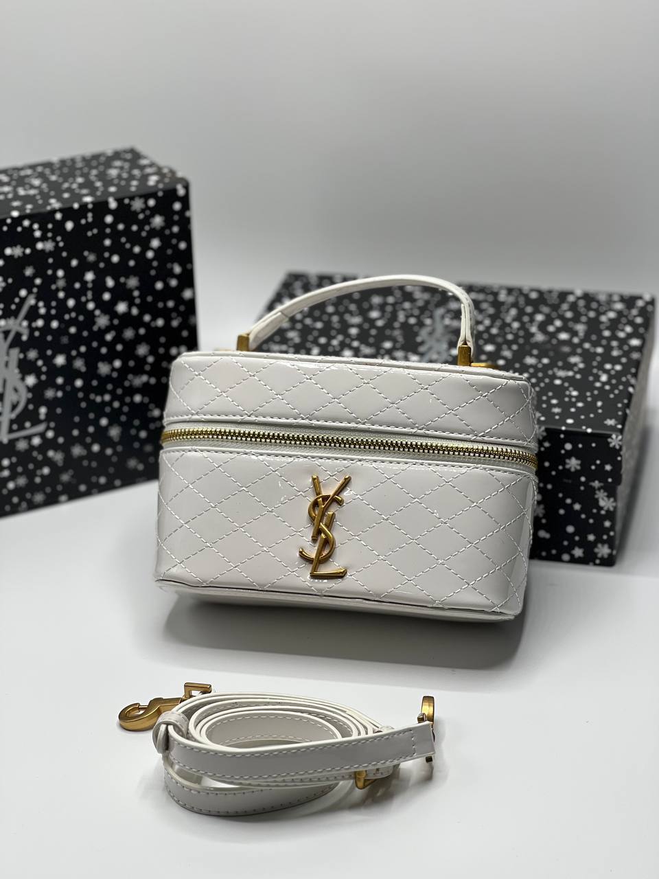 YSL GABY VANITY VERNI
BLACK