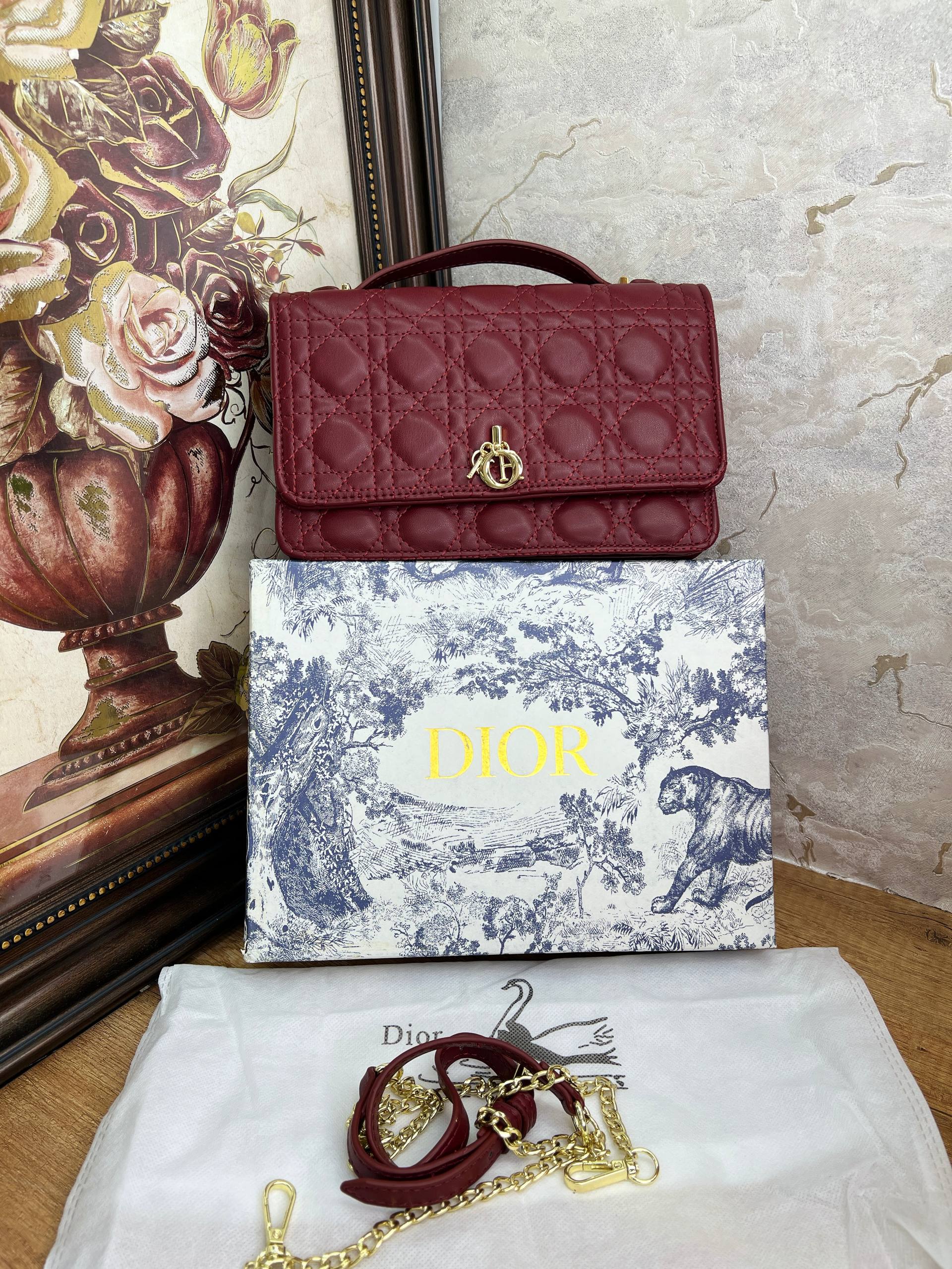 sac à main Diôr Peau de mouton Cannage rouge cerise